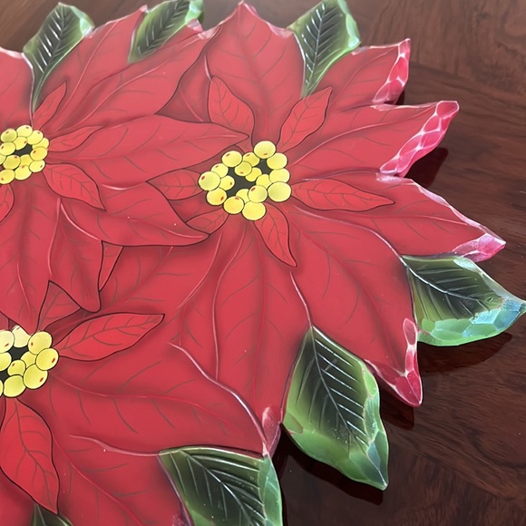 Collections Etc. Wooden Poinsettia Lazy Susan - Picture 2 of 10